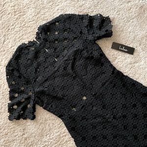 ✨NWT✨ Lulu’s lace cocktail midi dress